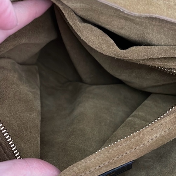 Authentic YSL Muse 2 - Picture 6 of 16